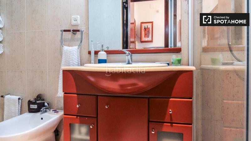 Foto d3c58663-988c-4ab1-93cc-cb5dadfffbfe. Rent flat with heating in Collblanc Hospitalet de Llobregat (L´)