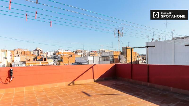 Foto f1ca26f0-d97a-4ba6-a038-7746eea41d0e. Rent flat with heating in Collblanc Hospitalet de Llobregat (L´)