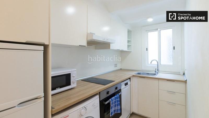 Foto 1c8f5392-7fc2-4411-8ca0-7dceb47c27ea. Alquiler piso apartamento de 1 dormitorio en el Raval, en Barcelona