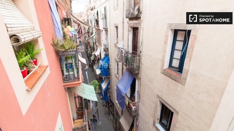 Foto d310defc-6d86-49bb-b618-7be22a88c195. Rent flat with heating in Raval Barcelona