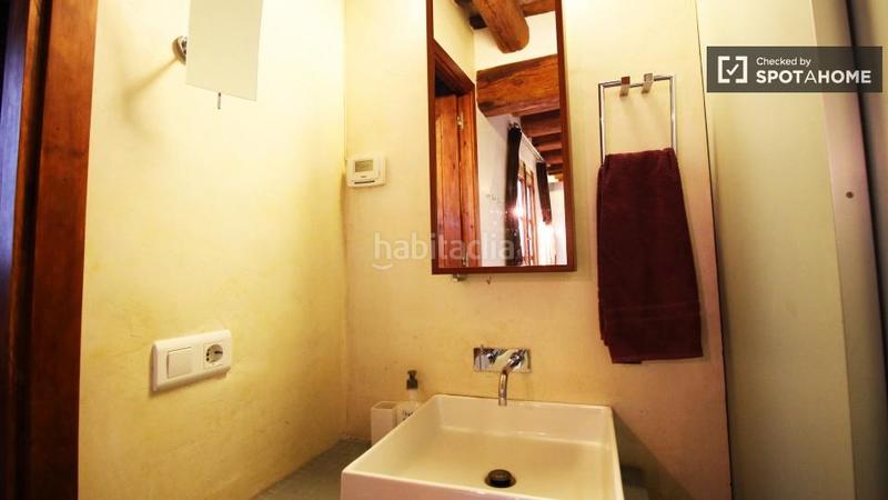 Foto 4df38d56-84ac-4a31-8e79-6eb87fb236b8. Affitto appartamento con riscaldamento in Raval Barcelona