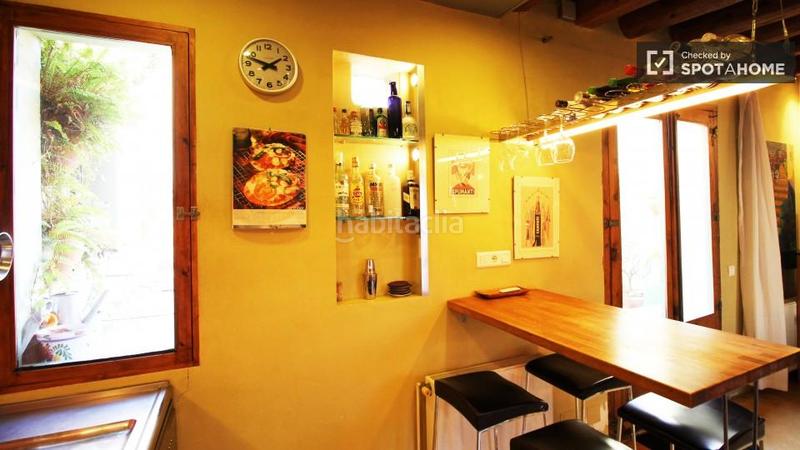 Foto 9e2dcdb1-8264-44f6-b63b-aa0bae7b46fe. Alquiler piso apartamento de diseño en alquiler junto a las ramblas, en Barcelona