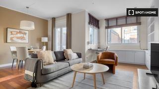 Rent Flat in Barri de les Corts. Apartamento de 2 dormitorios en alquiler en barcelona