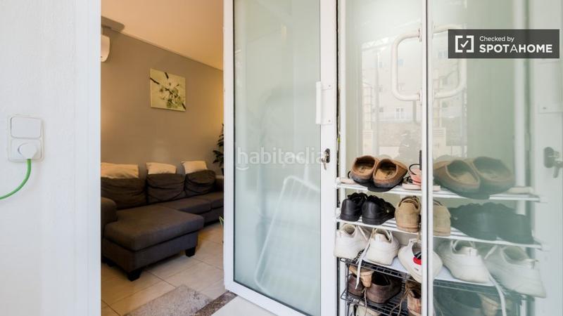 Foto 7c399bbc-06a3-4144-ad89-d1076a5313b2. Lloguer pis amb calefacció a Turó de la Peira Barcelona