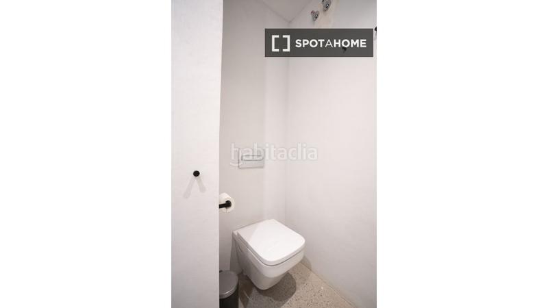 Foto 3967f3e3-2870-4dbe-a1bb-a9f8d44e0378. Alquiler piso apartamento de 2 dormitorios en alquiler en la Barceloneta en Barcelona