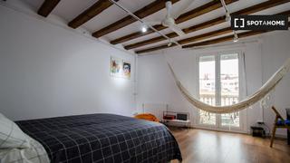Rent Flat in Raval. Apartamento de 2 dormitorios en alquiler en el raval, barcelona