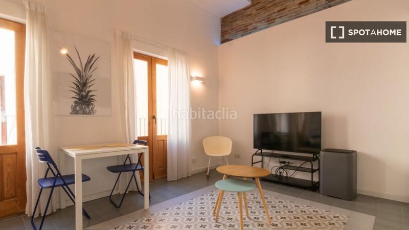 Foto 99569ad2-46c3-4a10-8452-d4c23d20831c. Affitto appartamento con riscaldamento in Raval Barcelona