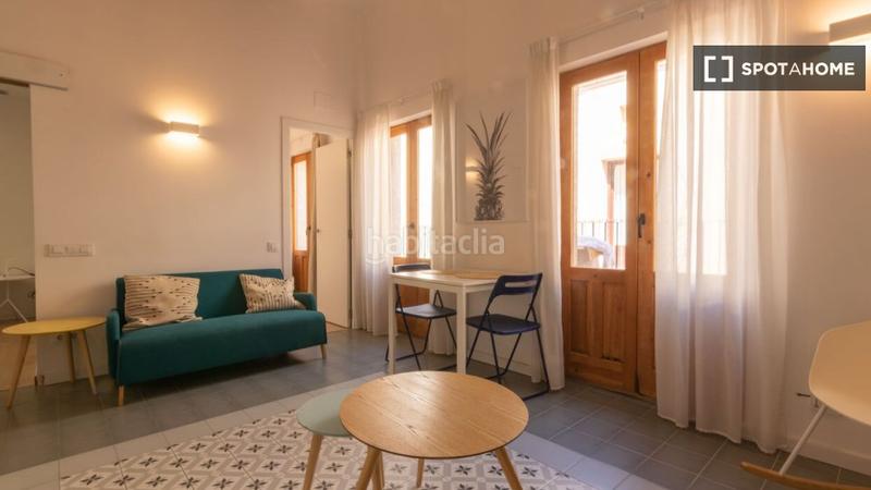 Foto 3857b490-a712-4089-b63b-75a407d185b1. Rent flat with heating in Raval Barcelona