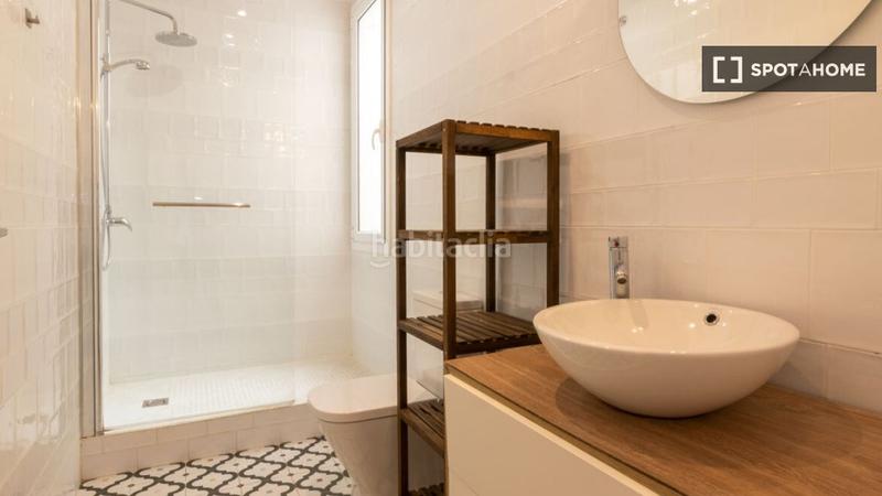 Foto d4e6c185-84f9-4e57-81f1-4b0aaf4cac5f. Rent flat with heating in Raval Barcelona