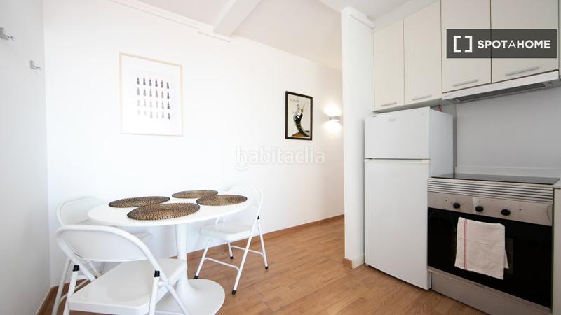 Foto a59e59e7-d465-419f-83ca-2e7e13d4551e. Alquiler piso apartamento de 1 dormitorio en alquiler en Barcelona