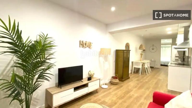 Foto 4cb2ef87-adf2-4c22-8202-bf751a69750b. Alquiler piso apartamento de 2 dormitorios en el Carmel, en Barcelona