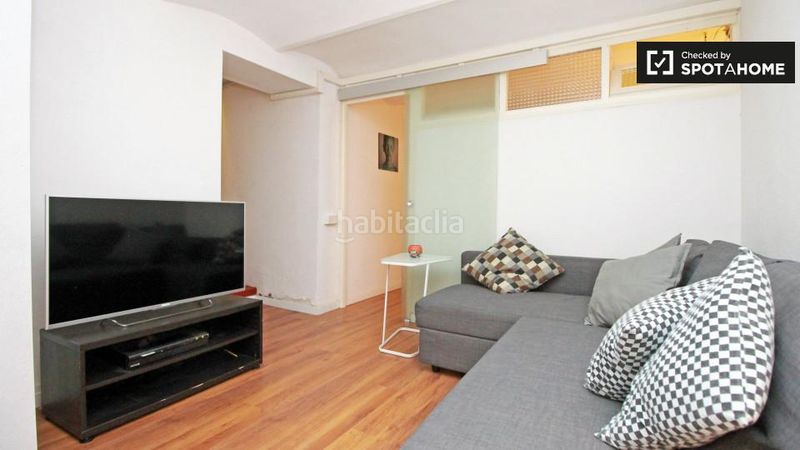 Foto a1965acc-66d4-4bdc-909e-850ce8e32a98. Rent flat with heating in Putget - Farró Barcelona