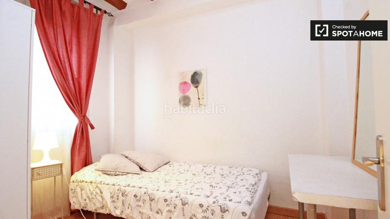 Foto 49ac57de-cab8-435e-84ce-6a62ee4b4249. Location appartement avec chauffage dans Raval Barcelona