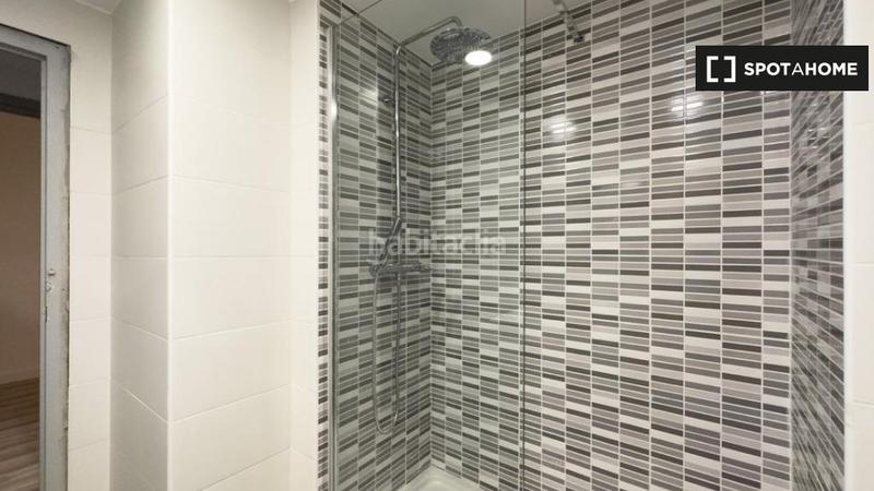 Foto b231728c-b592-4f31-a6f8-a75d5bd52df4. Location appartement avec chauffage dans Provençals del Poblenou Barcelona