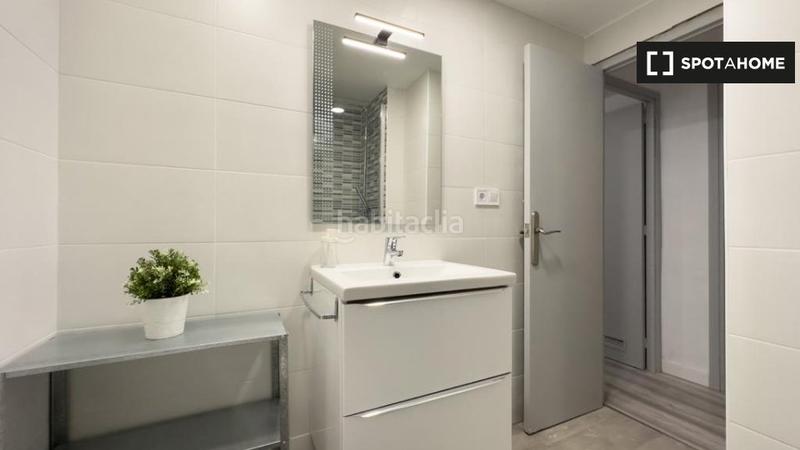 Foto e2bc11ca-4378-45fb-a4af-f63113102ea2. Location appartement avec chauffage dans Provençals del Poblenou Barcelona