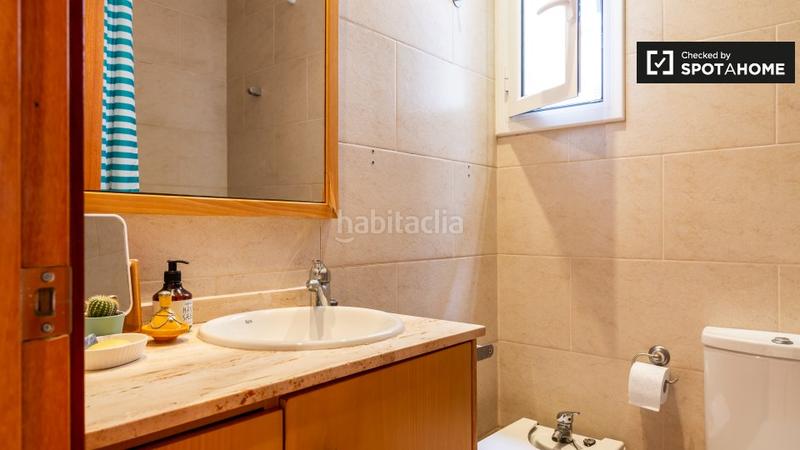 Foto cffbfba6-cf4d-4112-81a3-436b3ab54966. Alquiler piso  de 3 habitaciones en alquiler en lhospitalet de llobregat en Hospitalet de Llobregat (L´)