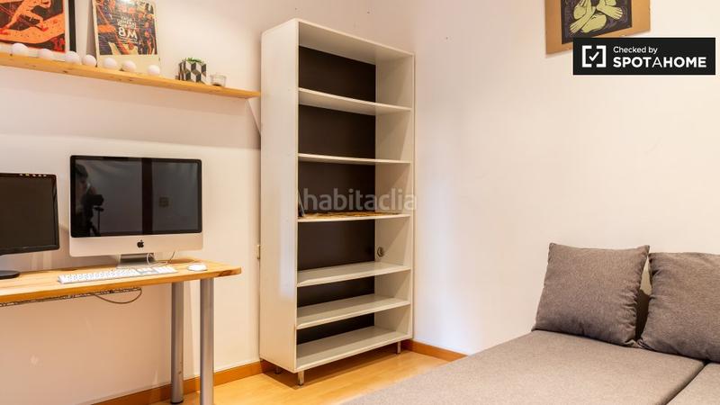 Foto fb1da120-ff9e-4379-a8ef-7206dd634fe4. Rent flat with heating in La Torrassa Hospitalet de Llobregat (L´)
