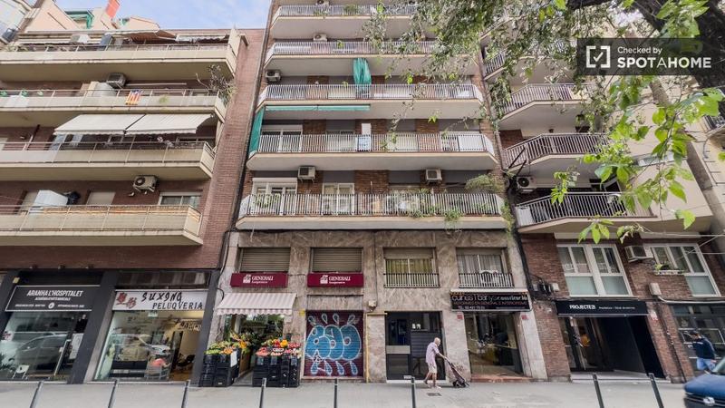 Foto 37c09948-474e-4610-acef-a672f5d99723. Lloguer pis amb calefacció a Santa Eulàlia Hospitalet de Llobregat (L´)