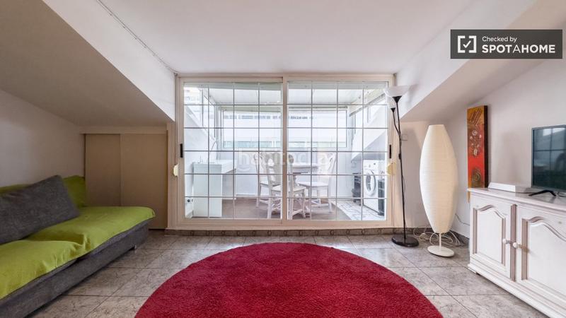 Foto 7cca696f-0630-4293-b397-fe67d74d8bae. Alquiler piso estudio en alquiler en Hostafrancs Barcelona