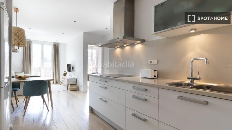 Foto 34eda185-54e6-493e-ad38-4e3ed118ba49. Alquiler piso  en alquiler de 2 habitaciones en el poble sec, . en Barcelona