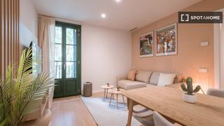 Lloguer Pis a Sagrada Família. Apartamento de 2 dormitorios en alquiler en leixample, barcelona