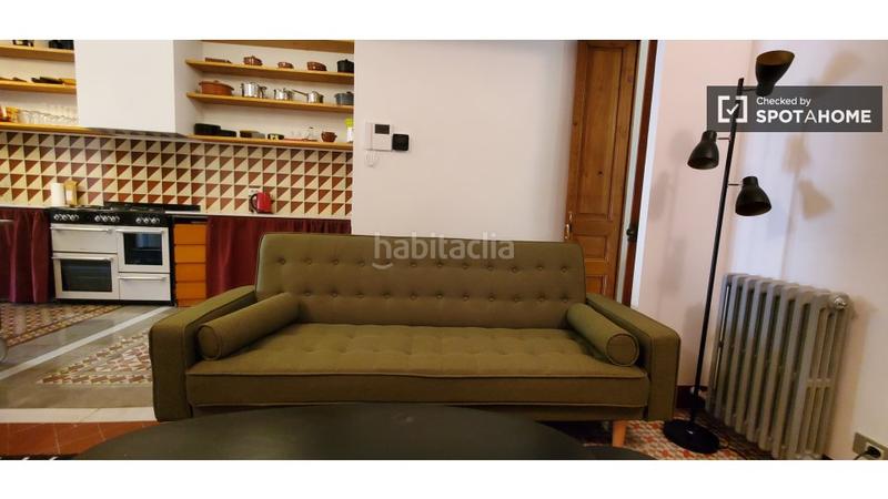 Foto 10e54f3b-f5b4-4486-b3f2-b874be15e138. Lloguer pis amb calefacció a Sant Antoni Barcelona