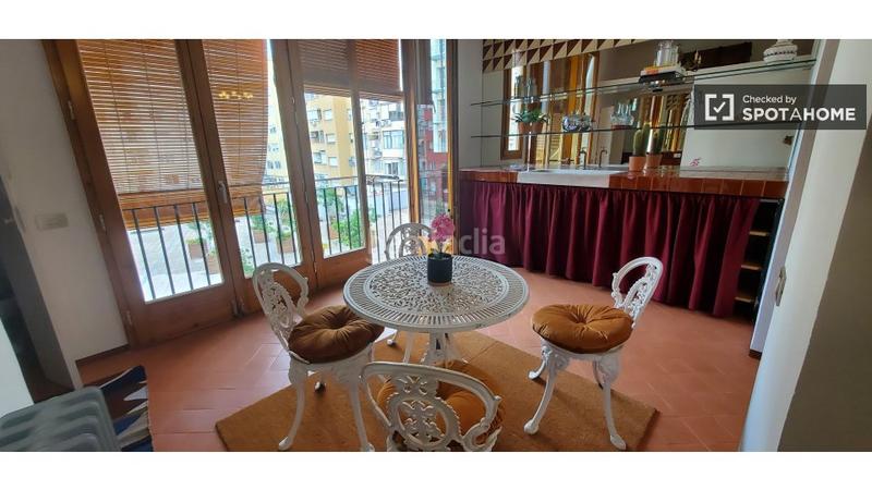 Foto e1584839-ab42-4ce6-9e9f-e681659d9228. Rent flat with heating in Sant Antoni Barcelona
