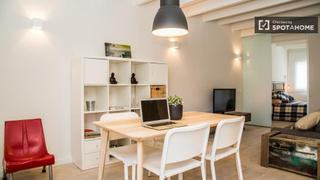 Location Appartement à El Clot. Piso de lujo de 1 habitación con gastos incluidos en san marti