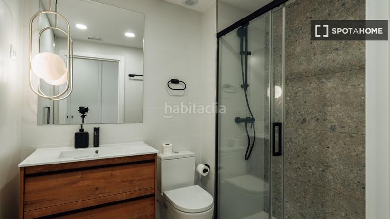 Foto 0045cd76-9a6b-4f62-b4f3-aa52a8e782d8. Affitto appartamento con riscaldamento in Raval Barcelona