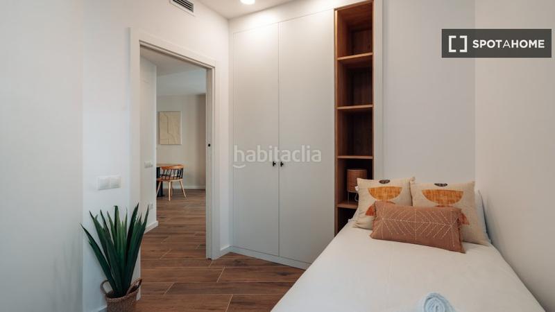 Foto bf593dfc-f45d-4163-9993-bf4ebe74092c. Rent flat with heating in Raval Barcelona