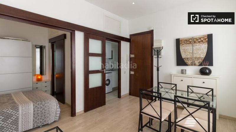 Foto e785ea03-ca4a-49f3-b840-724929e07fc3. Alquiler piso apartamento de 1 dormitorio en alquiler en el raval, en Barcelona