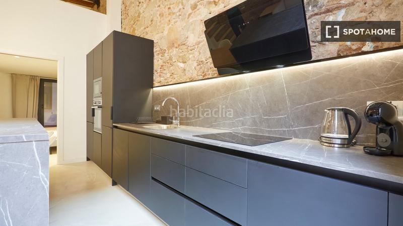 Foto 0328a9a9-c148-424e-9ba8-c70f3c40b484. Miete etagenwohnung mit heizung in Raval Barcelona