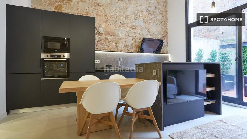 Foto ab51eb3e-2627-4037-8cad-7776fbc43a89. Miete etagenwohnung mit heizung in Raval Barcelona