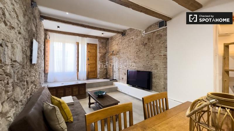 Foto b82ae753-afc1-4e70-913e-3763f8aece8b. Affitto appartamento con riscaldamento in Raval Barcelona