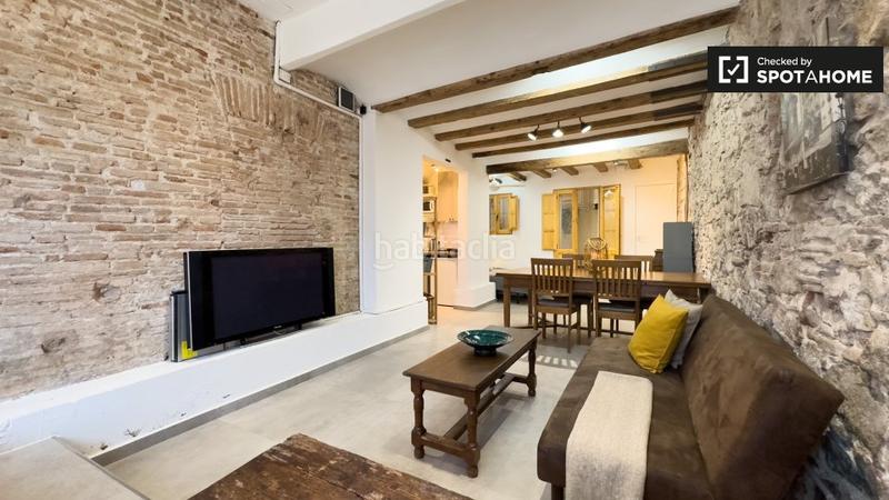 Foto acbc2ab6-23c8-436b-adc1-da4a82f3b4df. Rent flat with heating in Raval Barcelona