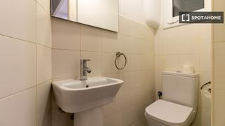 Rent Flat in St. Pere - Sta. Caterina - El Born. Apartamento de 2 dormitorios en alquiler en barcelona.