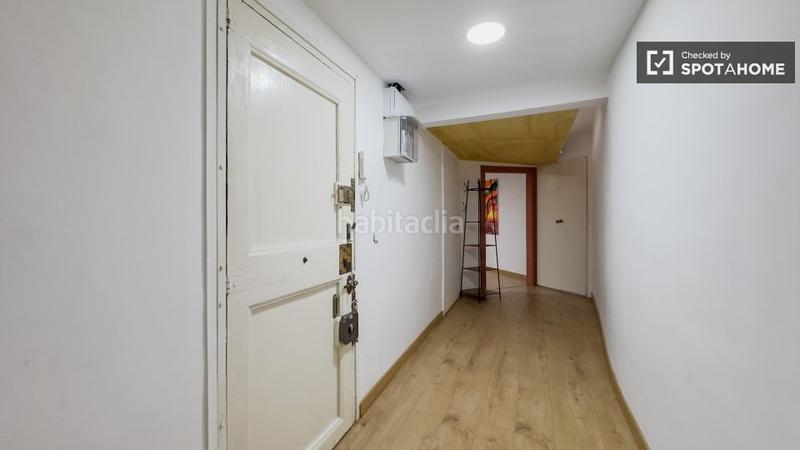 Foto f817d8d9-0532-4b39-83e9-3719a7715a33. Lloguer pis amb calefacció a Raval Barcelona