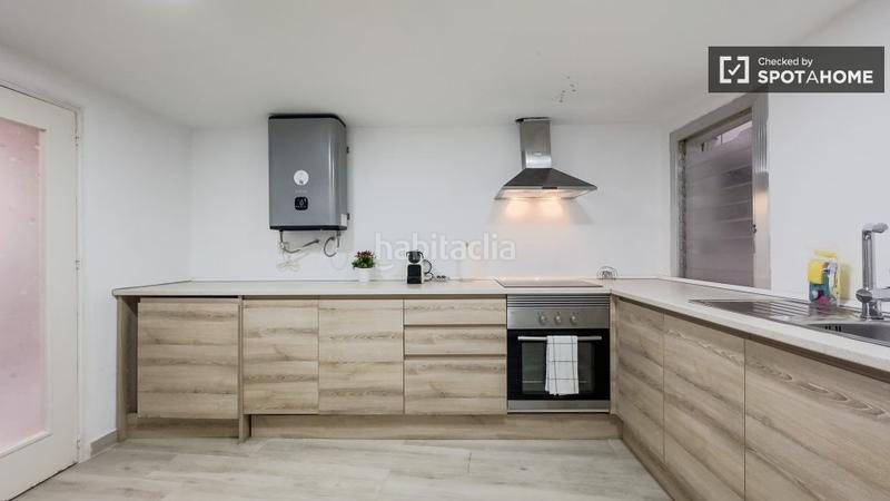 Foto 310a4fcb-314f-4229-ba86-30d49dd13b91. Rent flat with heating in Raval Barcelona