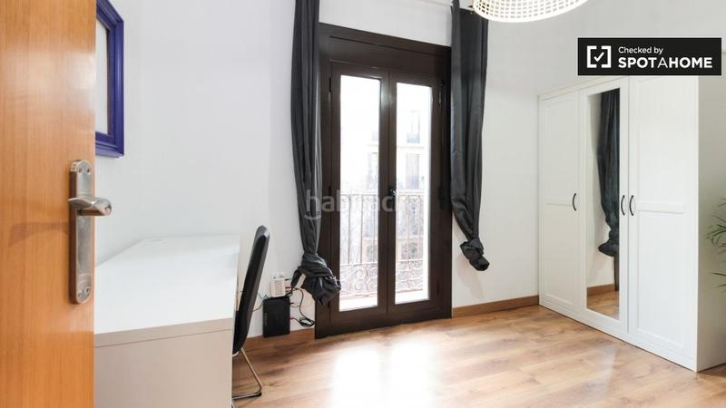 Foto 749a6082-a341-46f5-bd4e-6fa9aa2a8537. Alquiler piso apartamento de 2 dormitorios en alquiler en Sant Antoni, en Barcelona