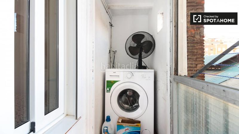 Foto d3cf321c-672a-42a5-a731-6dfb684e9957. Alquiler piso apartamento de 2 dormitorios en alquiler en Sant Antoni, en Barcelona