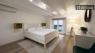 Miete Etagenwohnung in Gòtic. Piso de 2 dormitorios en alquiler en el barrio gótico, barcelona