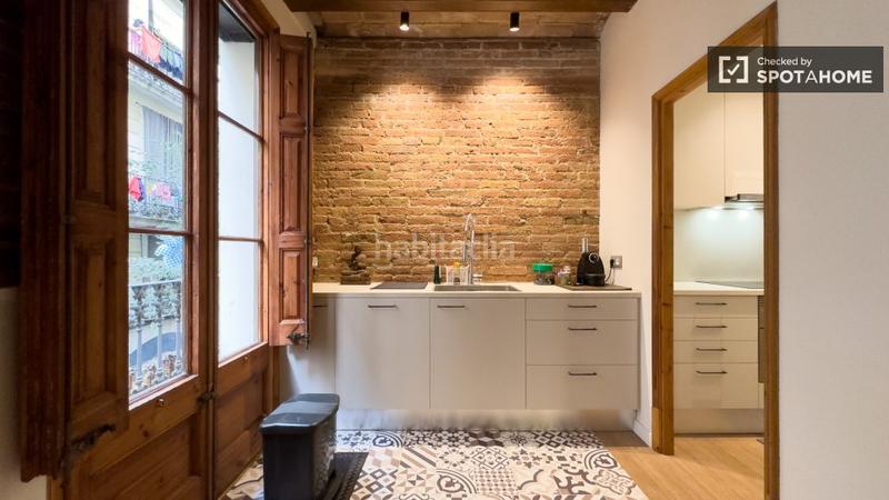 Foto e05371b9-d2c2-43ca-8f28-79a379c89d88. Rent flat with heating in Raval Barcelona
