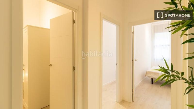 Foto 8f10b384-2318-476c-b696-c4de652c92ec. Alquiler piso apartamento de 3 dormitorios en alquiler en el Raval, . en Barcelona