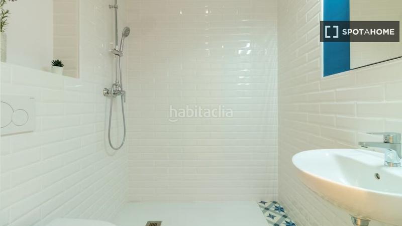 Foto cdfb153c-2622-4061-ac18-c4c7f38c8151. Lloguer pis amb calefacció a Raval Barcelona