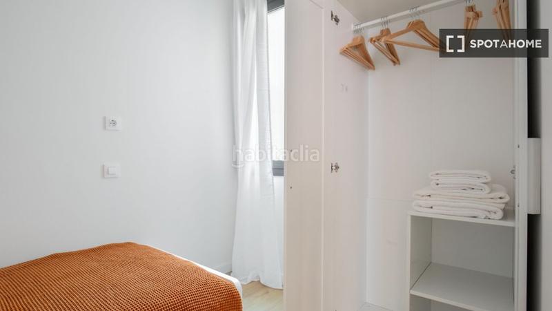 Foto 377eb05a-b0b9-4d14-88c3-8e46cb2d0d3a. Lloguer pis amb calefacció a Gòtic Barcelona