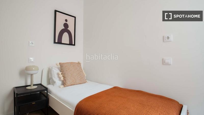 Foto 37c15b15-6559-4671-a5b5-733d5a828c7e. Lloguer pis amb calefacció a Gòtic Barcelona