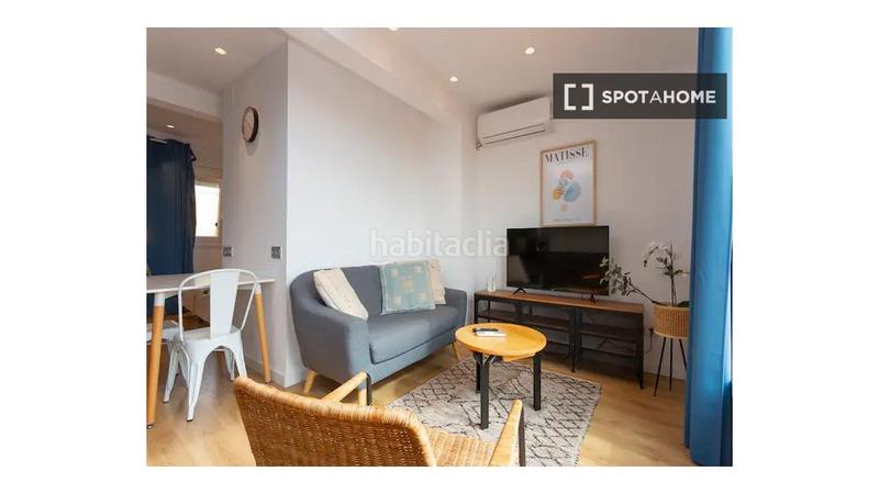 Foto 21589da9-fbf8-4295-9151-3ecd6cd4af16. Affitto appartamento con riscaldamento in Raval Barcelona