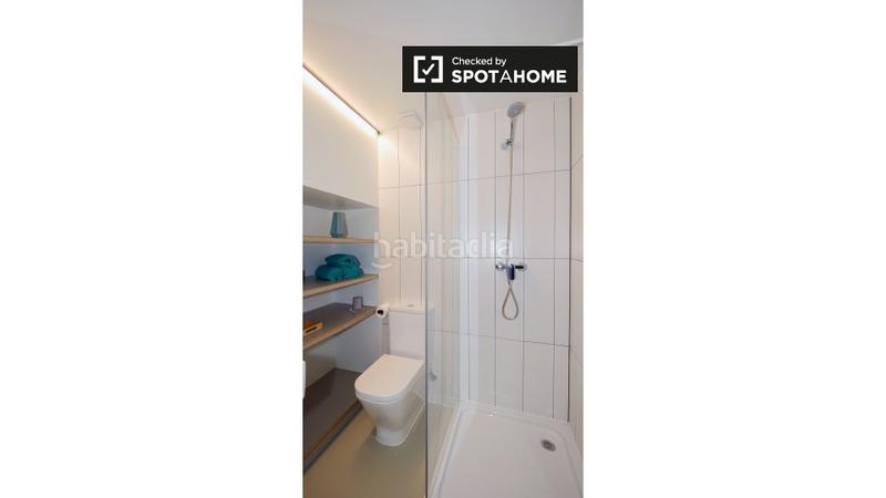 Foto c7c25e21-b09a-4ccb-b268-af60b87966f3. Alquiler piso estudio en alquiler en besòs mar, barcelona en Badalona