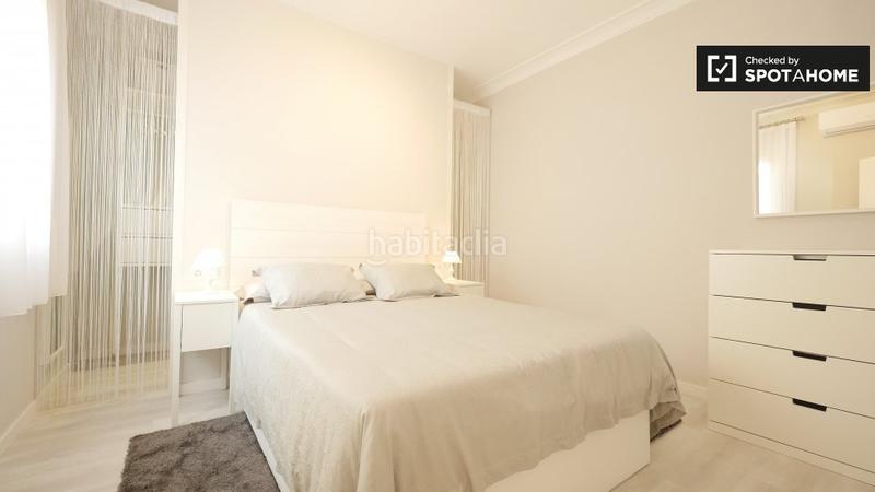 Foto d53375e8-c60b-47a2-b5c4-20df95e208bc. Alquiler piso precioso apartamento de 3 dormitorios en alquiler en eixample dreta en Barcelona