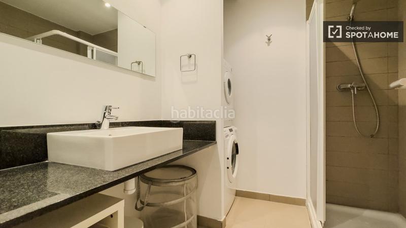 Foto 2e8e8c52-70a6-414d-b506-55b3d2d8ea99. Rent flat with heating in Vila de Gràcia Barcelona